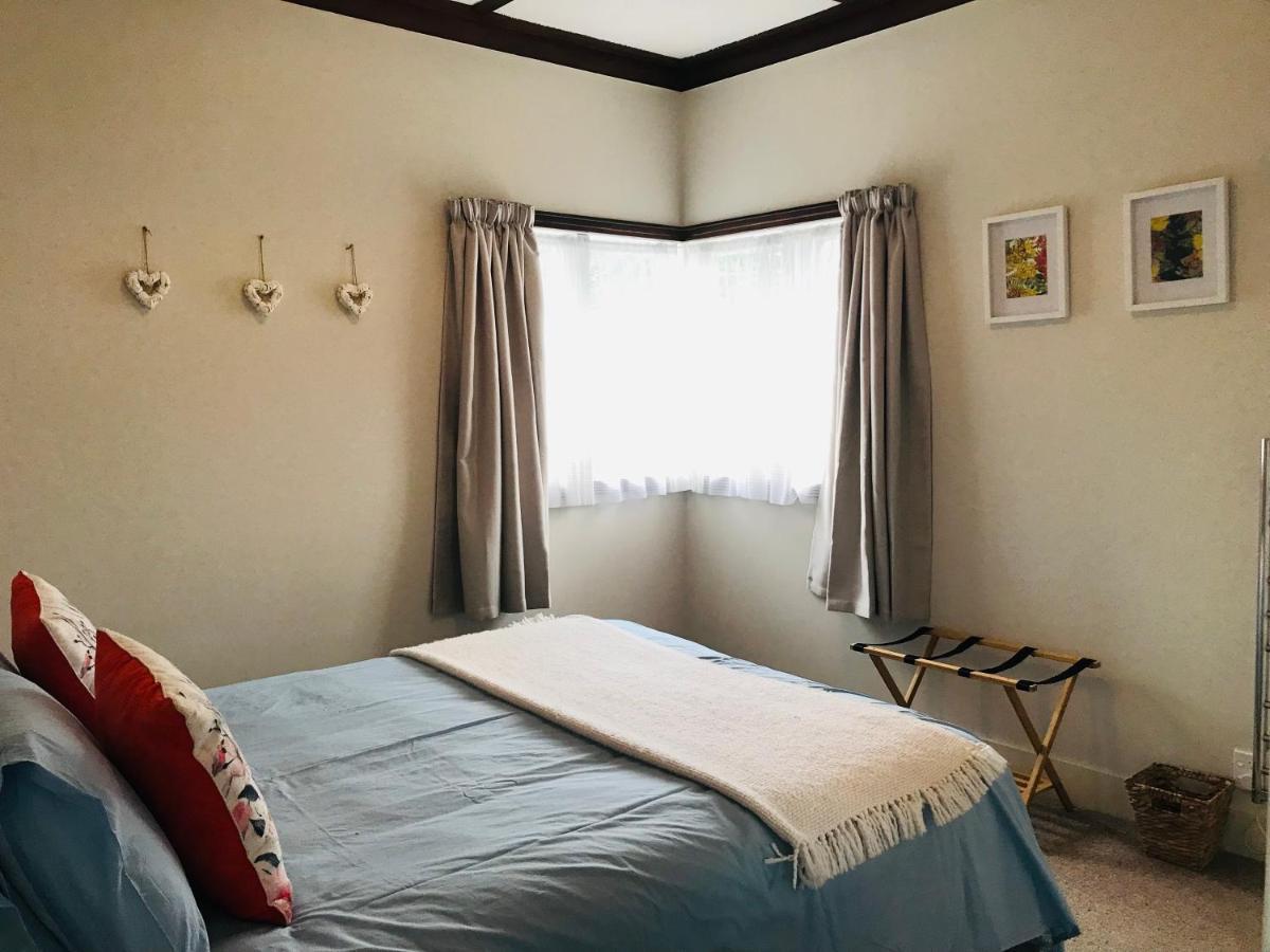 Serendipity Wharf Cottage ไทรัว ภายนอก รูปภาพ